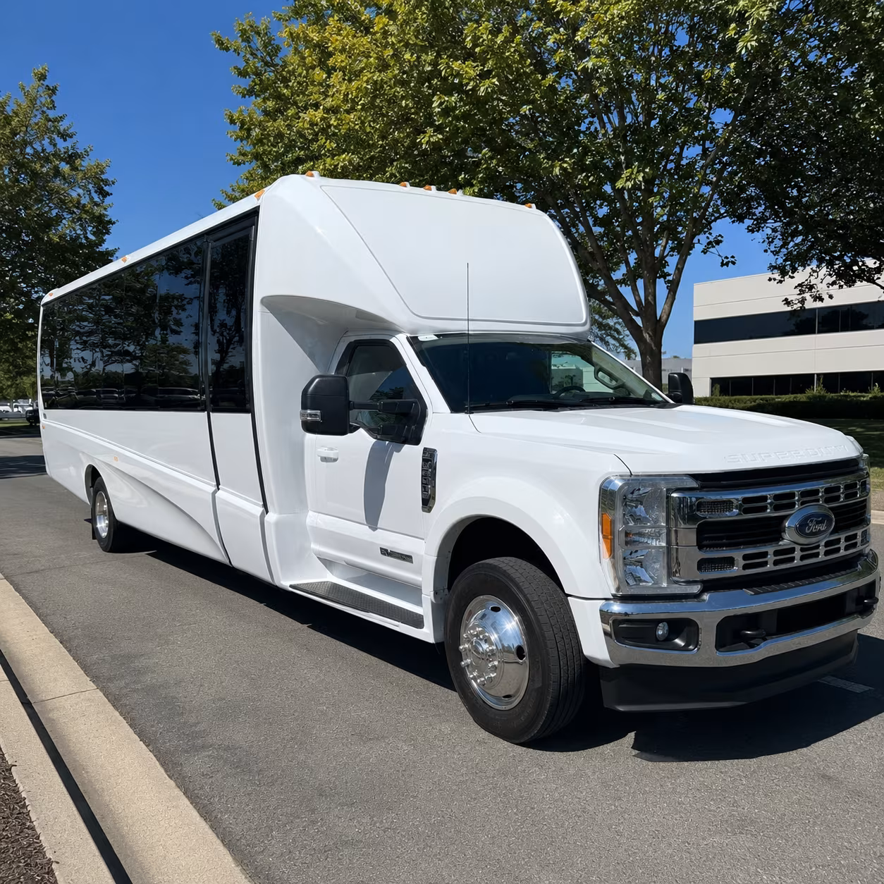 corporate airport transfer buses between thornton and denver international airport