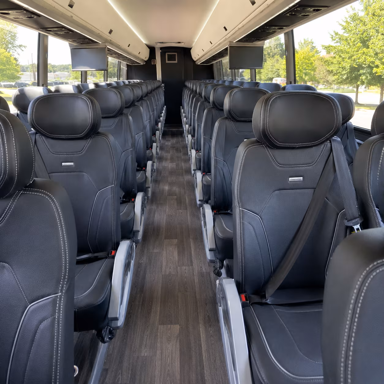 long distance charter buses from thornton to denver international airport