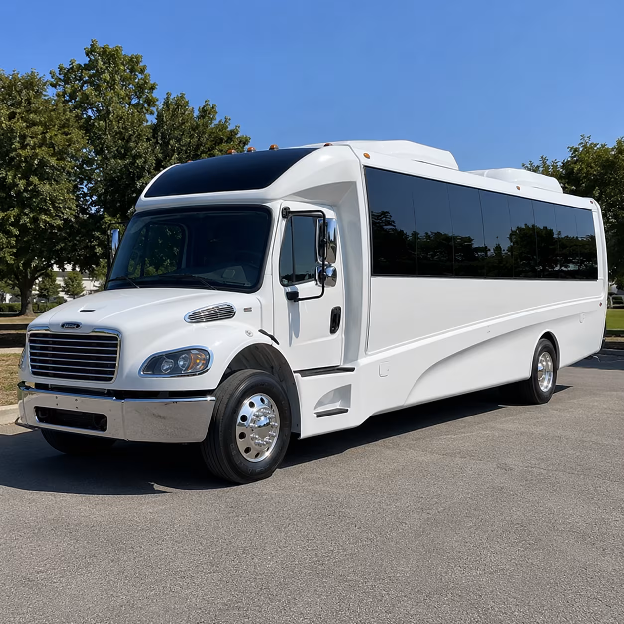 thornton 35 passenger minibus