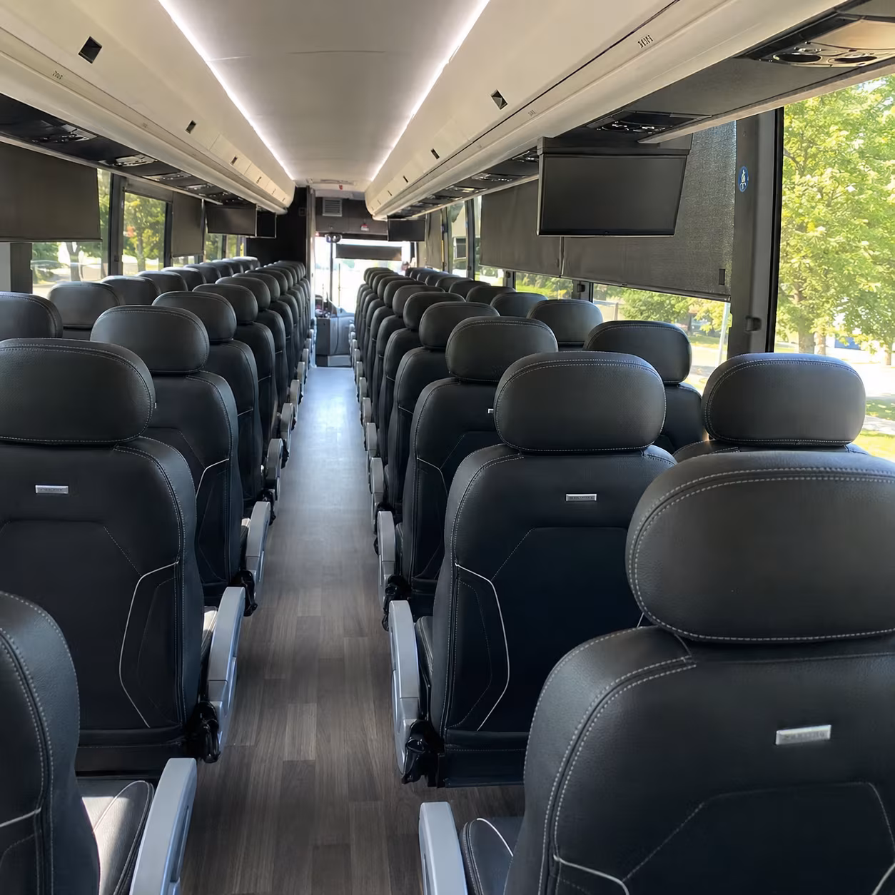 thornton group transportation to colorado ski resorts and mountain towns